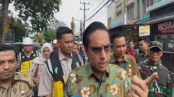 Rico Waas Blusukan ke Helvetia, Pastikan Jalan Konblok dan Drainase Dikerjakan